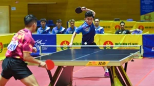 Lê Đình Đức thi đấu nổi bật tại giải vô địch quốc gia, trong đó có trận thắng đương kim vô địch Nguyễn Anh Tú 3-0. (Ảnh: Duy Linh)