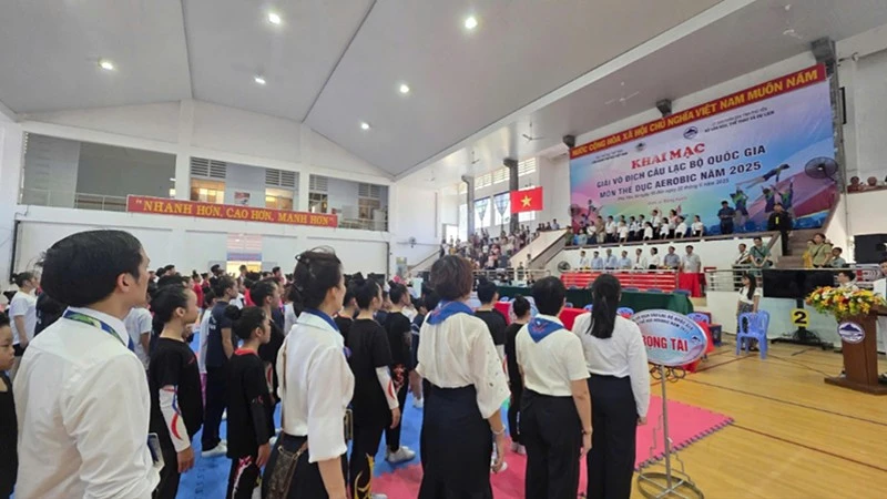 Quang cảnh khai mạc Giải vô địch các câu lạc bộ quốc gia môn Thể dục Aerobic năm 2025.