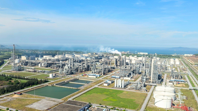 Toàn cảnh Nhà máy Lọc hóa dầu Nghi Sơn (NSRP).
