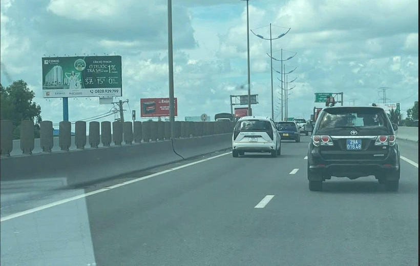 Nghiên cứu giải pháp xử lý tình trạng ùn tắc giao thông trên một số tuyến cao tốc phía nam