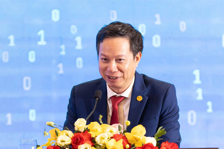 Ông Nguyễn Xuân Hoàng, Chủ tịch Liên minh CYSEEX, Phó Chủ tịch HĐQT Công ty Cổ phần MISA phát biểu. chu-tich-lien-minh.jpg