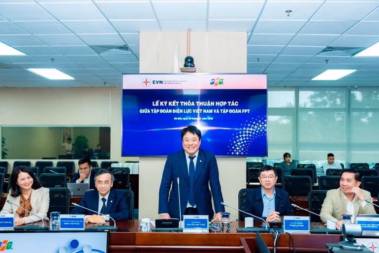 ong-nguyen-anh-tuan-tong-giam-doc-tap-doan-dien-luc-viet-nam-evn-phat-bieu-tai-su-kien.jpg
