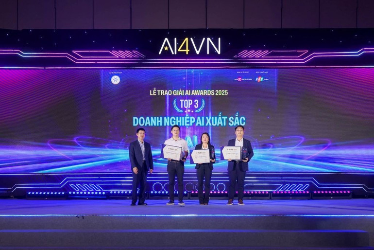 FPT chiến thắng 3 hạng mục quan trọng tại AI Awards 2025: Doanh nghiệp AI xuất sắc, Giải pháp AI xuất sắc và Tài năng AI Việt. ai-fpt.jpg