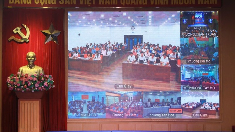 Cuộc tiếp xúc cử tri của Đoàn đại biểu Quốc hội, Đơn vị bầu cử số 3, được tổ chức trực tiếp và trực tuyến. img-20250704-125732.jpg