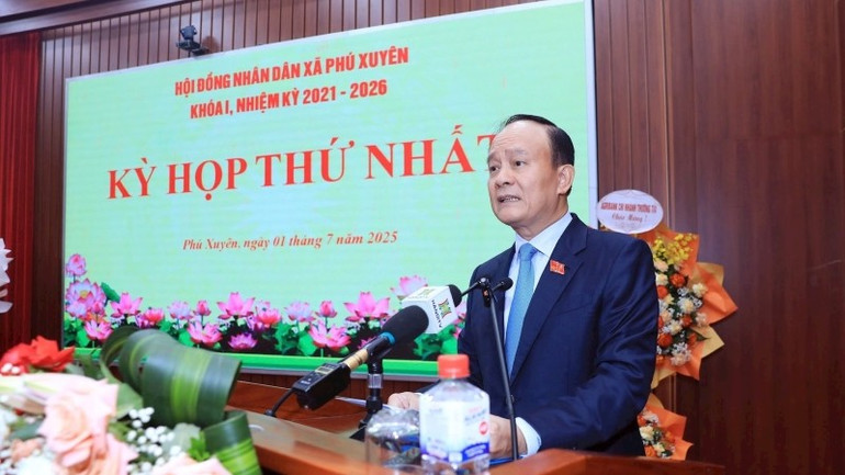 Chủ tịch Hội đồng nhân dân Hà Nội Nguyễn Ngọc Tuấn phát biểu chỉ đạo tại kỳ họp. tuan1.jpg
