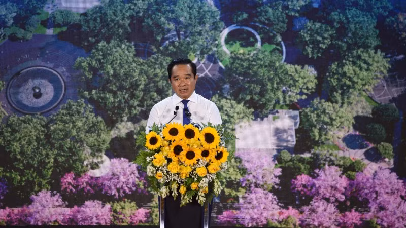 chu-tich-ubtp-khanh-than-tuong-dai-7849.jpg