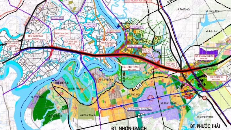 Công trình mở rộng tuyến cao tốc Thành phố Hồ Chí Minh-Long Thành-Dầu Giây dài 22km từ nút giao Vành đai 2 (Thành phố Hồ Chí Minh) đến nút giao cao tốc Biên Hòa-Vũng Tàu. (Ảnh: QUÝ HIỀN)