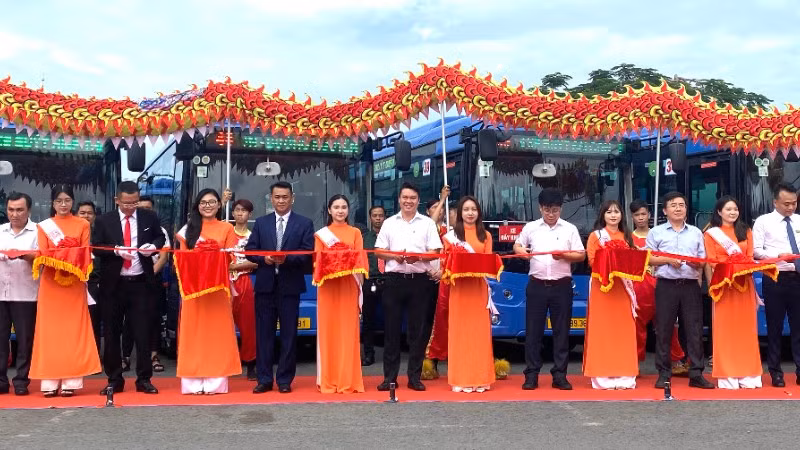 khai-truong-xe-buye-dien-phuong-trang-6794.jpg