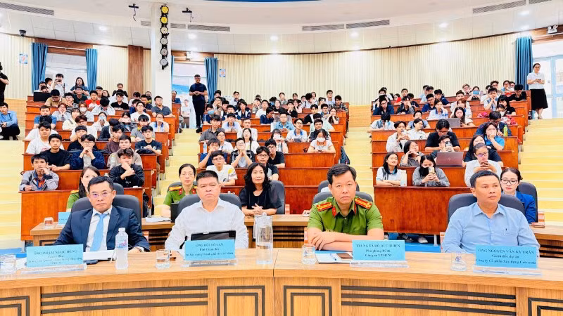 ttgtcc-va-dhqg-phat-dong-giao-thong-xanh-5096.jpg