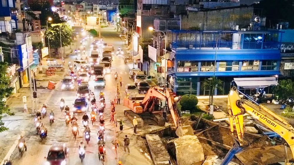 metro-2-thi-cong-ban-dem.jpg