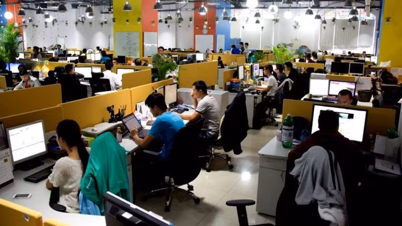 Một công ty chuyên về công nghệ thông tin đóng tại Khu chế xuất Tân Thuận. (Ảnh: QUÝ HIỀN)