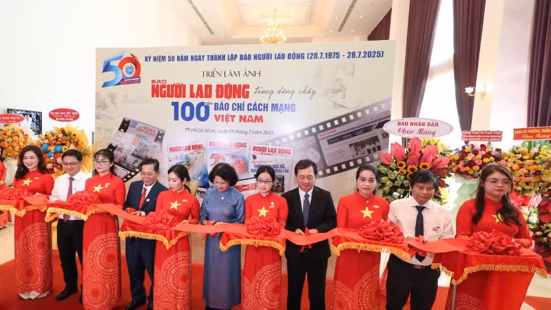 anh-ky-kiem-50-nam-nld-8847.jpg