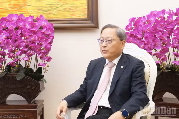 Đại sứ Trương Kiến Quốc, Tổng Thư ký Học hội Charhar (Trung Quốc).