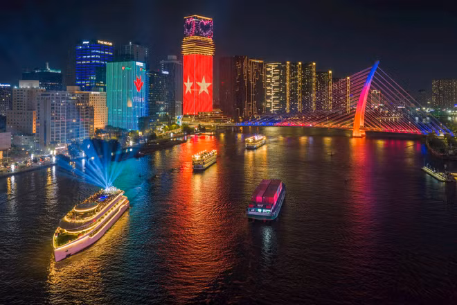 Một góc Thành phố Hồ Chí Minh hôm nay (Ảnh NGUYỄN TẤN NGHĨA)
