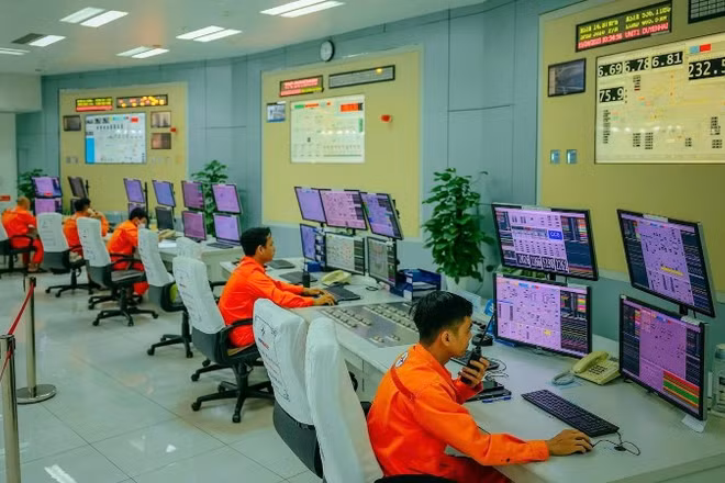 Các nhà máy điện của EVNGENCO1 được vận hành an toàn, ổn định, góp phần bảo đảm cung ứng điện cho hệ thống điện quốc gia trong 6 tháng đầu năm 2026.