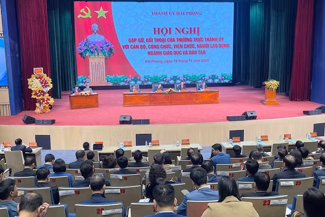 Quang cảnh hội nghị.