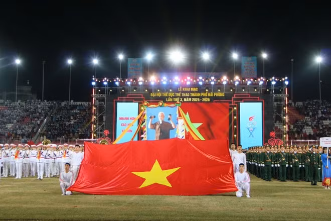 Lễ Khai mạc Đại hội Thể dục thể thao thành phố Hải Phòng lần thứ X được tổ chức tại Sân vận động Lạch Tray (Hải Phòng).