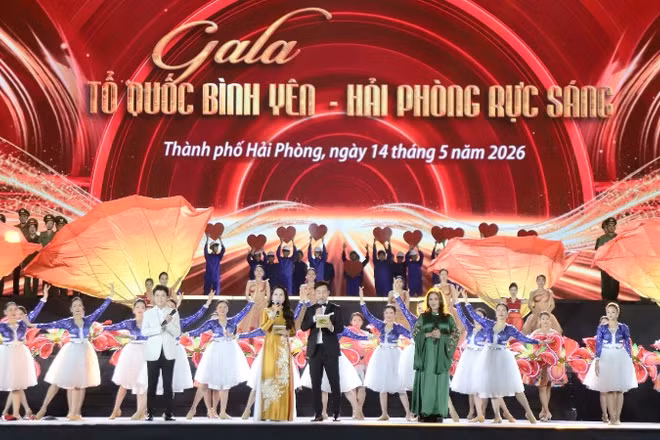Gala “Tổ quốc bình yên - Hải Phòng rực sáng” là chương trình nghệ thuật - chính luận được đầu tư quy mô lớn.