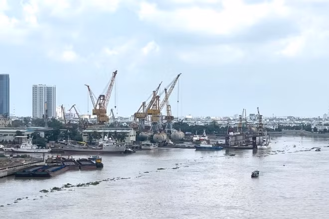 Hải Phòng hiện quản lý hệ thống đường thủy nội địa với hoạt động đa dạng. (Ảnh minh họa: XUÂN TRƯỜNG)