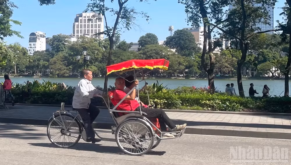 khu vực Hà Nội ngày nắng nóng và nắng nóng gay gắt, đêm không mưa. (Ảnh minh họa: Đ.T)
