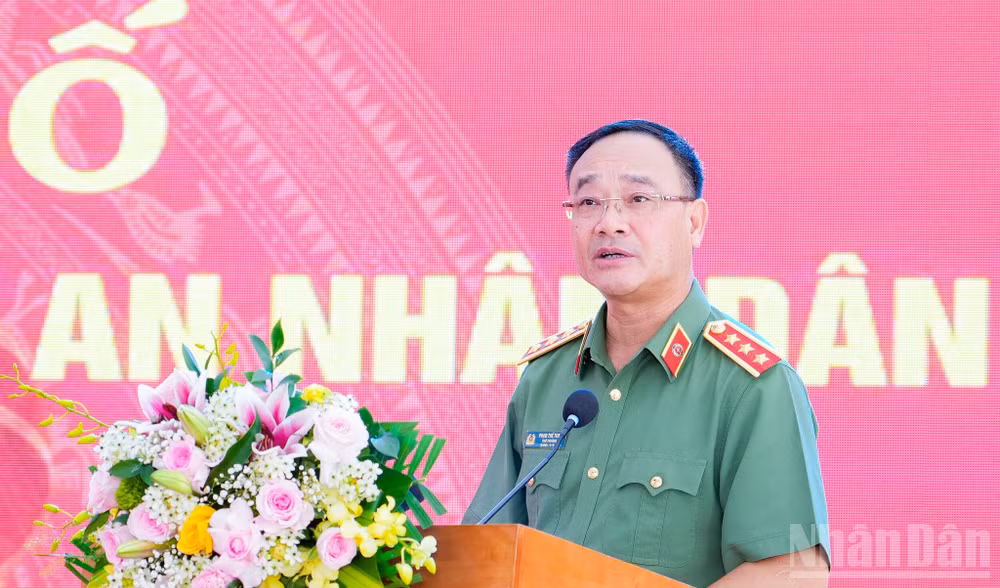 ndo_br_thu-truong.jpg