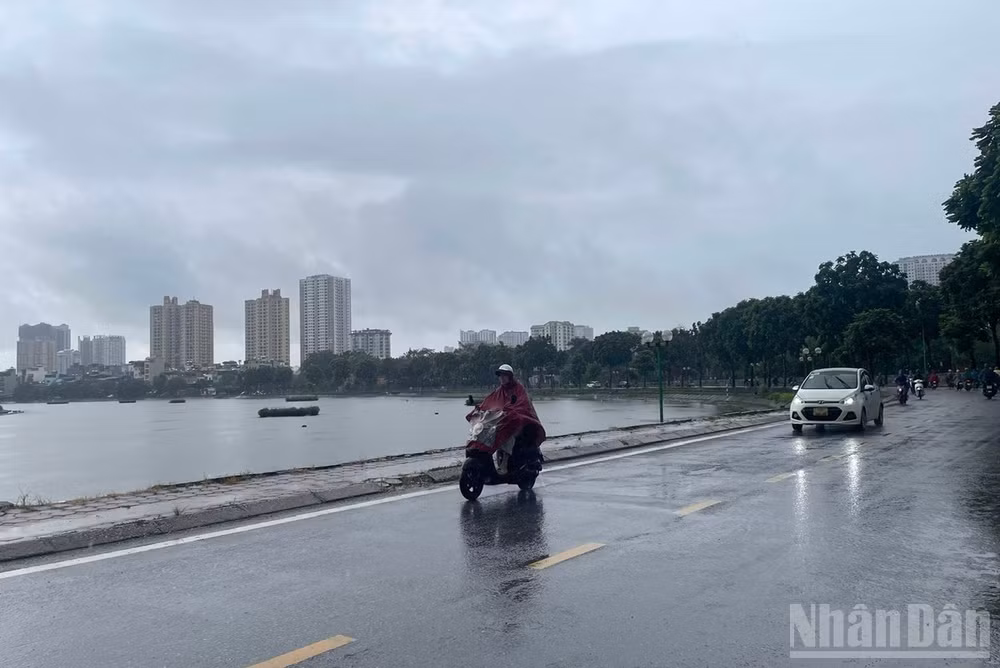 Dự báo khu vực Hà Nội có lúc có mưa rào và dông. (Ảnh minh họa: Đ.T)