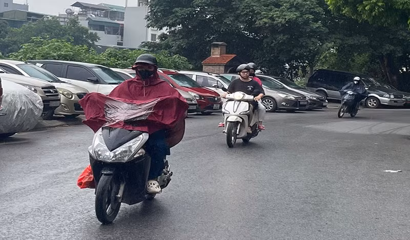 Dự báo khu vực Hà Nội ngày có mưa rải rác, đêm có mưa vài nơi. (Ảnh minh họa: Đ.T)