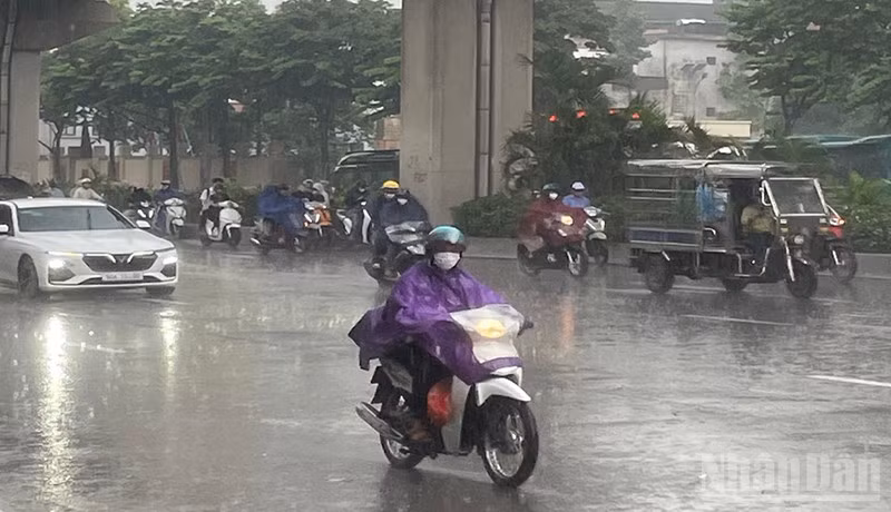 Dự báo khu vực Hà Nội có lúc có mưa rào và dông. (Ảnh minh họa: Đ.T)