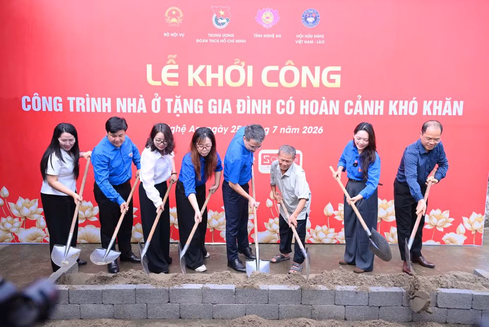 anh-khoi-cong.jpg