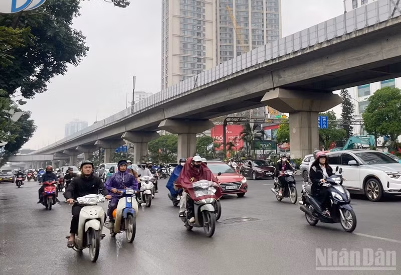 Dự báo chiều tối mai (3/5) Hà Nội có mưa rào. (Ảnh minh họa: Đ.T)
