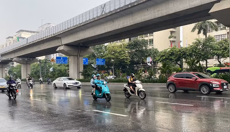 Khu vực Hà Nội dự báo từ tối 14/10 đến hết ngày 15/10 có mưa rào và dông (Ảnh minh họa: Đ.T)