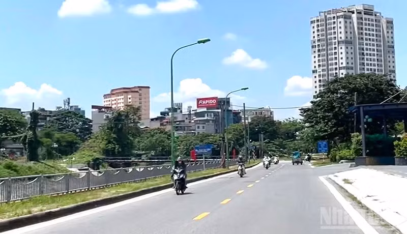 khu vực Hà Nội ngày nắng, chiều tối và đêm có mưa rào và dông vài nơi. (Ảnh minh họa: Đ.T)