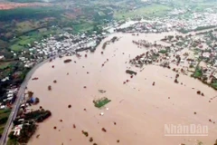 Mưa lớn kéo dài gây ngập lụt tại nhiều địa phương ở Lâm Đồng.