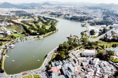 Tại khu vực trung tâm tỉnh Lâm Đồng, sự kiện “Cùng Việt Nam tiến bước” dự kiến diễn ra quanh hồ Xuân Hương, phường Xuân Hương-Đà Lạt.