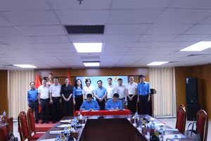 Lễ ký Thỏa thuận bổ sung giữa Công đoàn Khoa học và Công nghệ Việt Nam và Medlatec. (Ảnh: ĐỨC HƯNG)