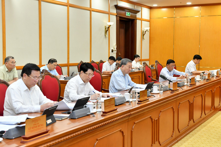 Tổng Bí thư Tô Lâm phát biểu chỉ đạo cuộc họp. (Ảnh ĐĂNG KHOA) a4-dsc-2311.jpg