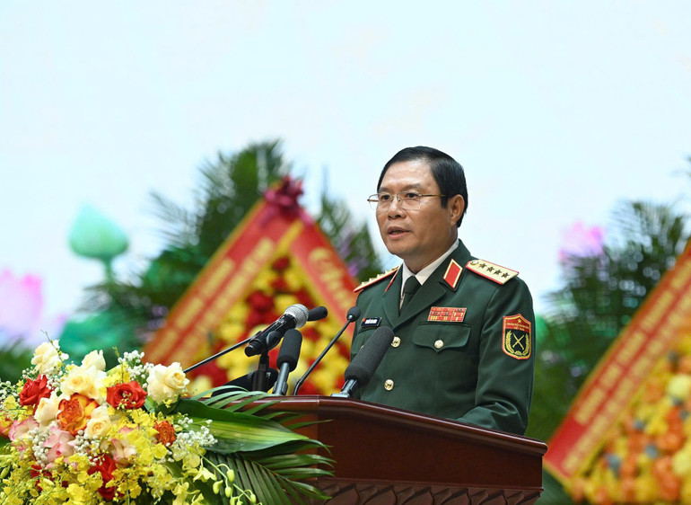 Đại tướng Nguyễn Tân Cương phát biểu tại buổi lễ. (Ảnh: DUY LINH) z6982694950947-769c0cc362ec0097d748797bdf638f7d.jpg