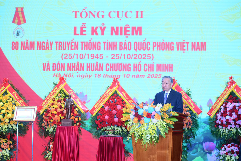Tổng Bí thư Tô Lâm, Bí thư Quân ủy Trung ương, phát biểu tại lễ kỷ niệm. (Ảnh: ĐĂNG KHOA) a5-bnd-4273.jpg
