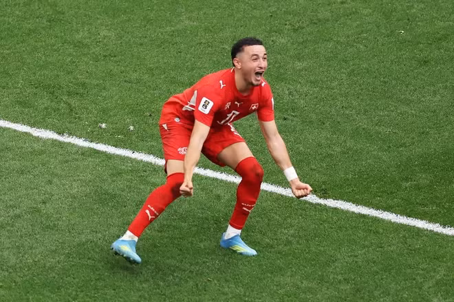Thụy Sĩ vượt qua Colombia trên chấm luân lưu. (Ảnh: FIFA)