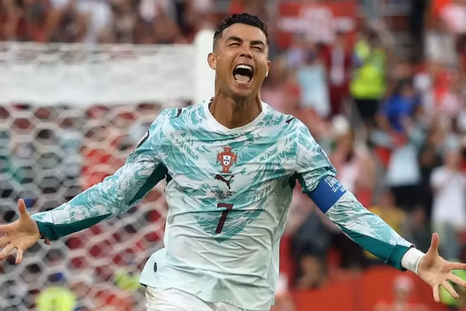 Ronaldo ghi bàn thắng giúp Bồ Đào Nha gỡ hòa. (Ảnh: FIFA)