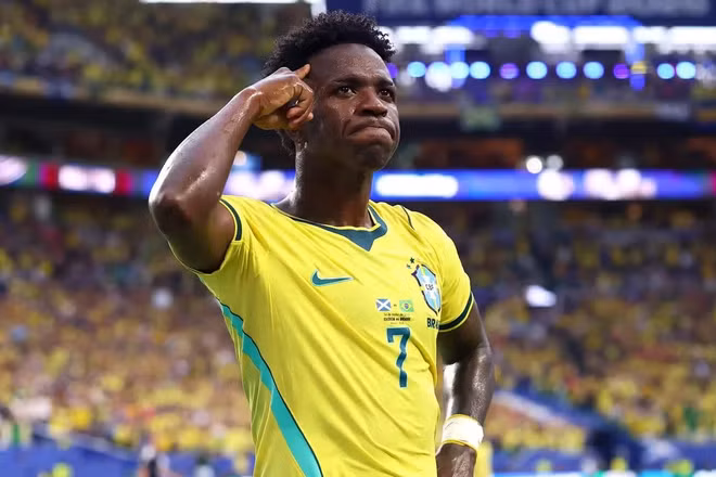 Vinicius Jr tỏa sáng với cú đúp, góp công lớn giúp Brazil đánh bại Scotland và giành ngôi đầu bảng C World Cup 2026. (Ảnh: FIFA)