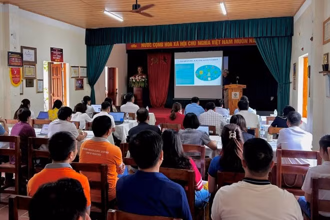 Toàn cảnh Lớp bồi dưỡng nâng cao năng lực quản lý, vận hành công viên địa chất. (Ảnh: BTC)