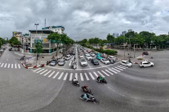 Điều chỉnh tổ chức giao thông trên đường Võ Chí Công nhằm bảo đảm an toàn giao thông, giảm thiểu ùn tắc giao thông.
