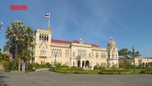 [Video] Bà Paetongtarn Shinawatra bị điều tra về đạo đức công vụ