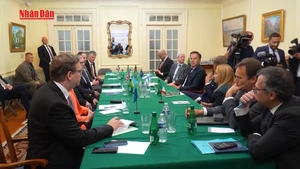 [Video] Ukraine xúc tiến cơ chế đảm bảo an ninh, kỳ vọng đối thoại hòa bình 