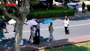 [Video] Trung Quốc đối mặt với nguy cơ thiếu điện vì nắng nóng kỷ lục 