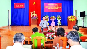 Lãnh đạo tỉnh Gia Lai làm việc với xã Ia Dom, 1 trong 7 xã vùng biên giới phía tây của tỉnh.