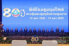 Lãnh đạo Đảng, Nhà nước Lào tại lễ kỷ niệm 80 năm Ngày truyền thống ngành Ngoại giao Lào. (Ảnh: DUY TOÀN)