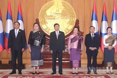 Lãnh đạo Đảng, Nhà nước, Quốc hội, Chính phủ Lào tại buổi tiếp. (Ảnh: DUY TOÀN)