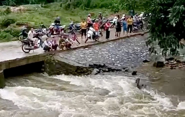 Cầu tràn suối Bún, xã Hà Lang, huyện Chiêm Hóa nơi xảy ra vụ việc.